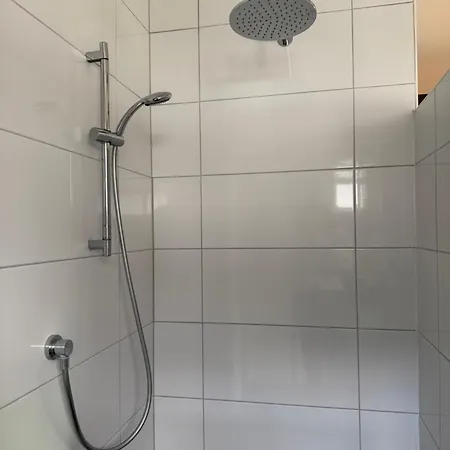 B&B Bij Flora 비크버겐